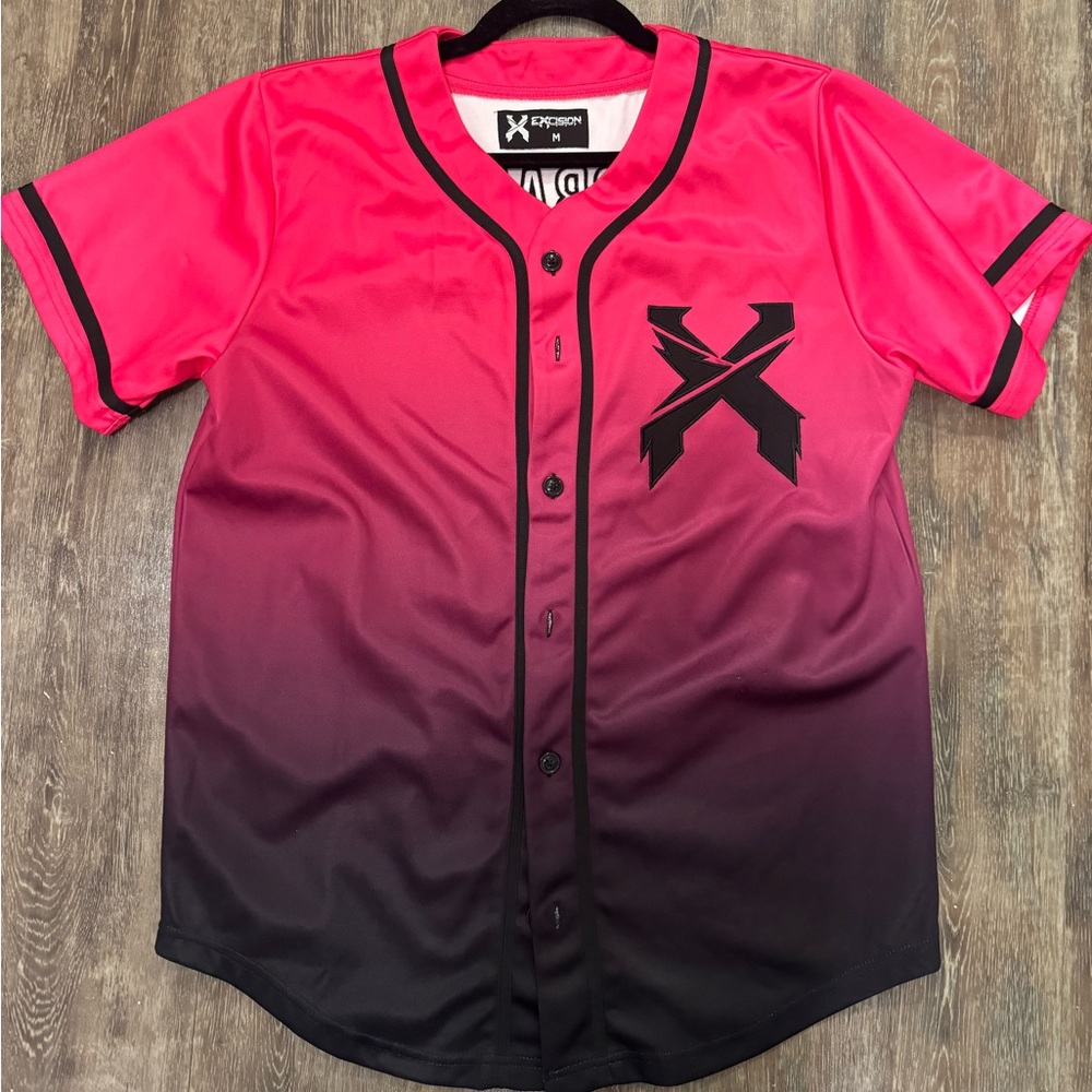Excision Jersey, M